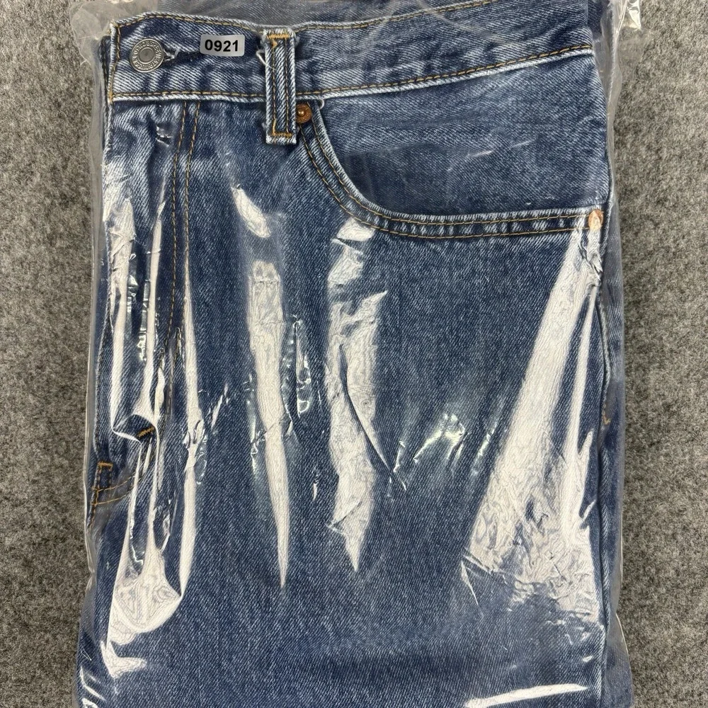 Levi's 505 Jeans Men's 36x32 Regular Fit Straight Leg‎ Blue Denim Medium Wash